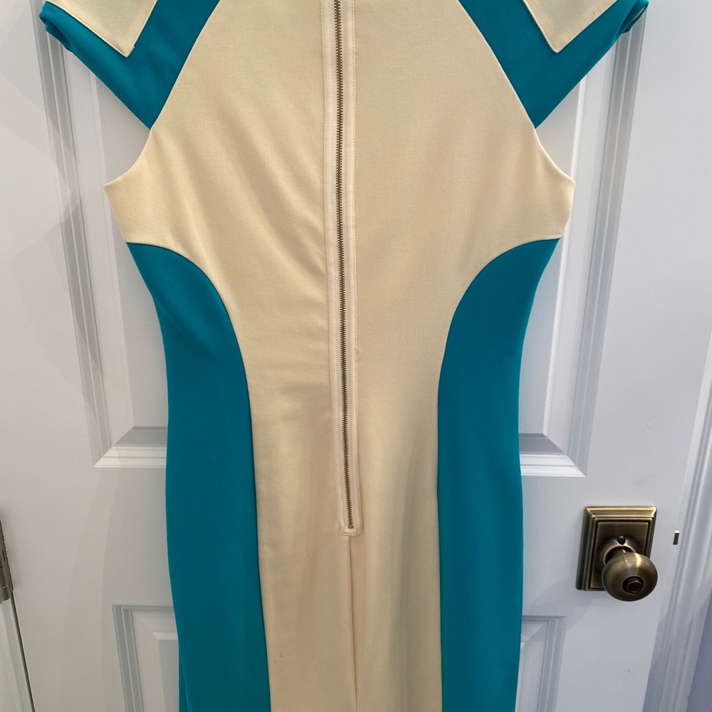 Dress - Picture 2 of 3